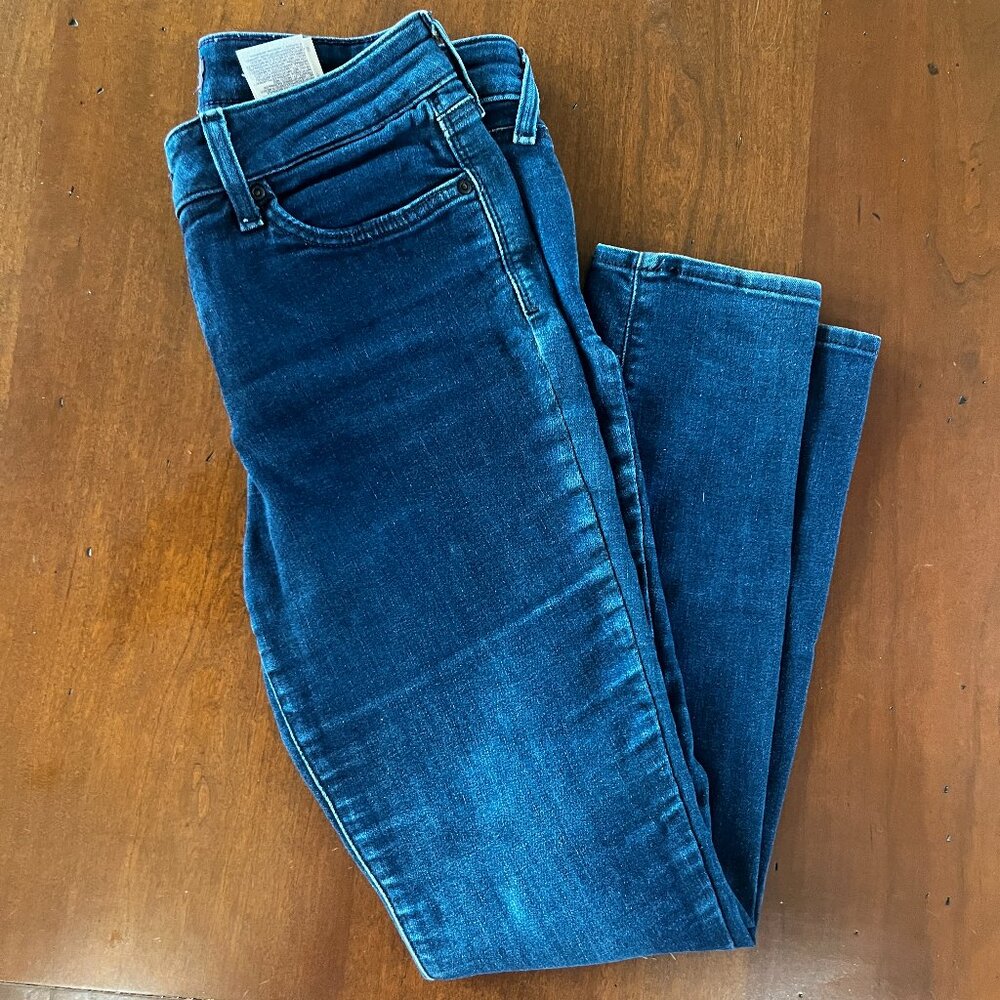 NYDJ Skinny leggings. Size 6